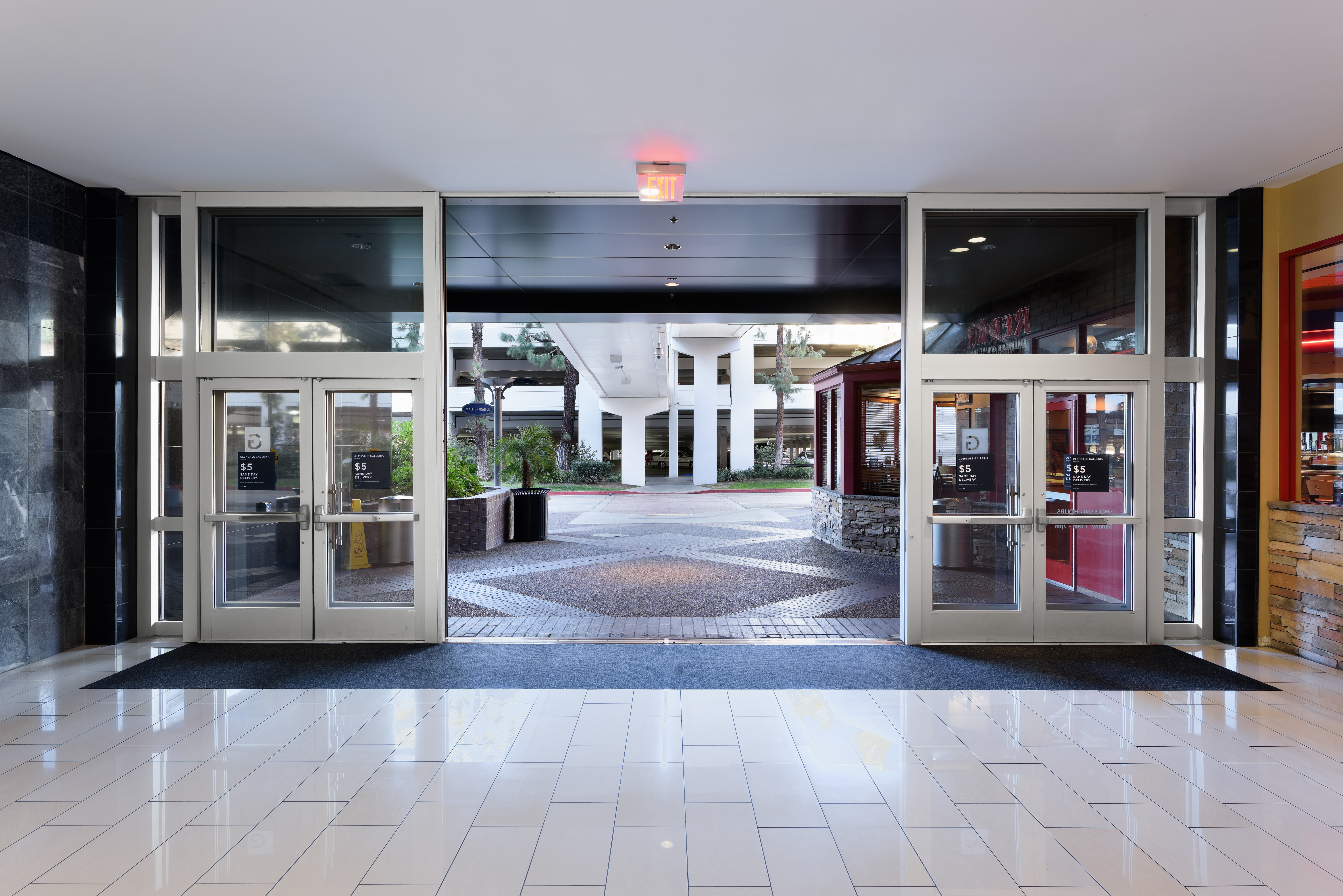 Crlusaluminum E1200 Elephant Door 1