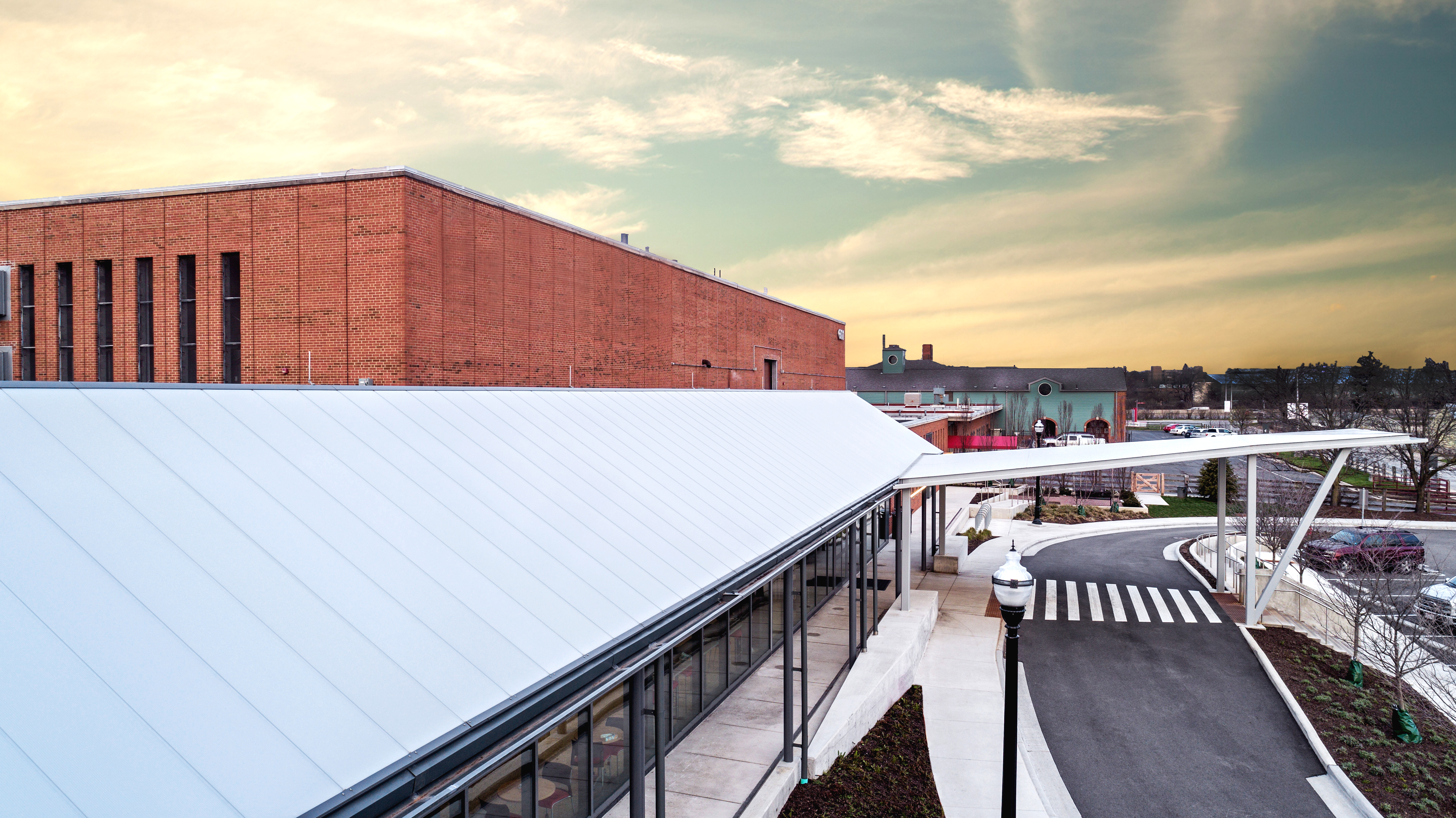 Exterior Technologies Skyshade 1