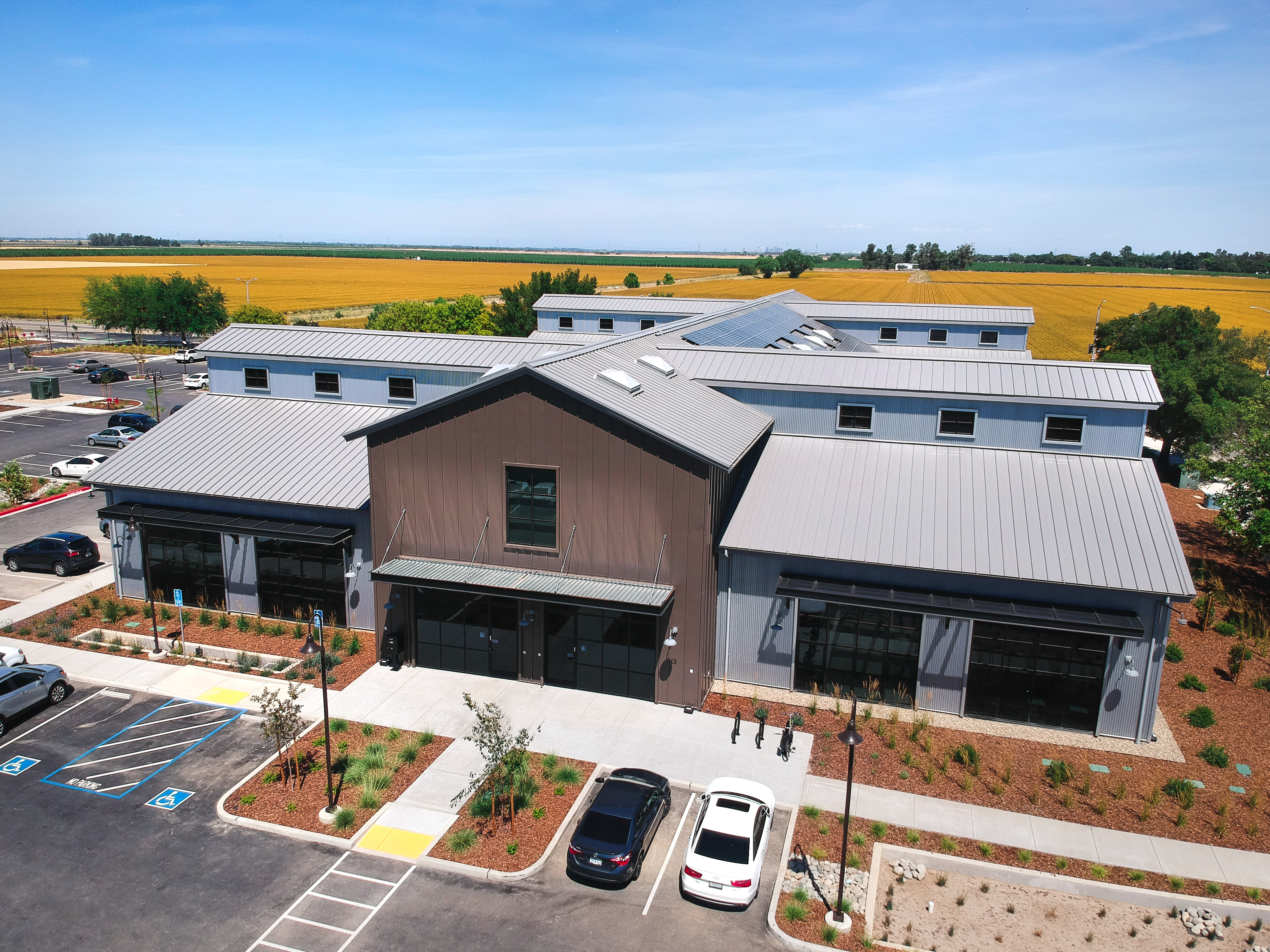 Nugget Markets Corporate 00