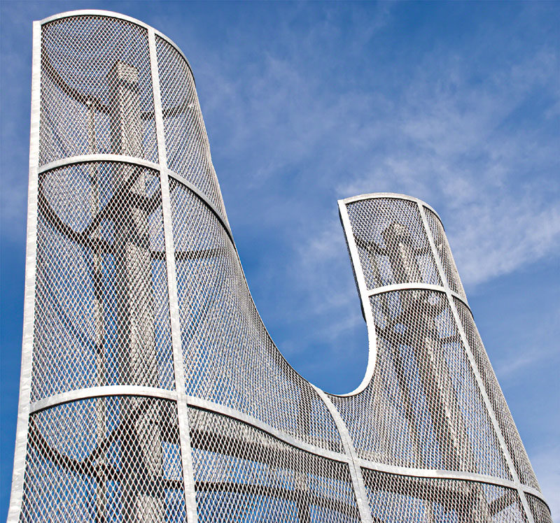 Photo © EP Photo/Courtesy Wallner Expac Expanded Metal Facade on External Substructures