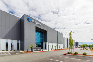 Photo courtesy Kingspan Insulated Panels North America A data center that used insulated metal panels (IMPs) in its design instead of concrete.