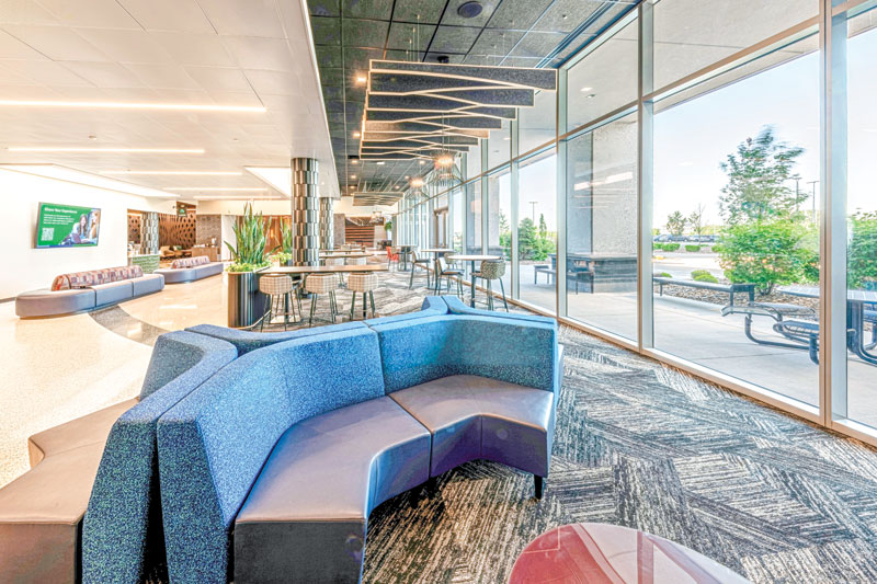 PHOTO © ABSTRACT PHOTOGRAPHY, INC. - TERRY WICKERT/ COURTESY TUBELITE, APOGEE ARCHITECTURAL METALS